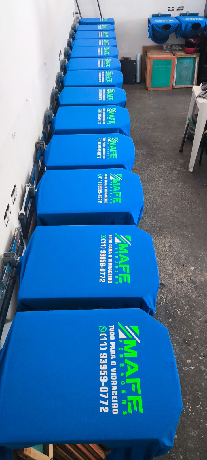 Camisetas azuis Mafe Ferragens